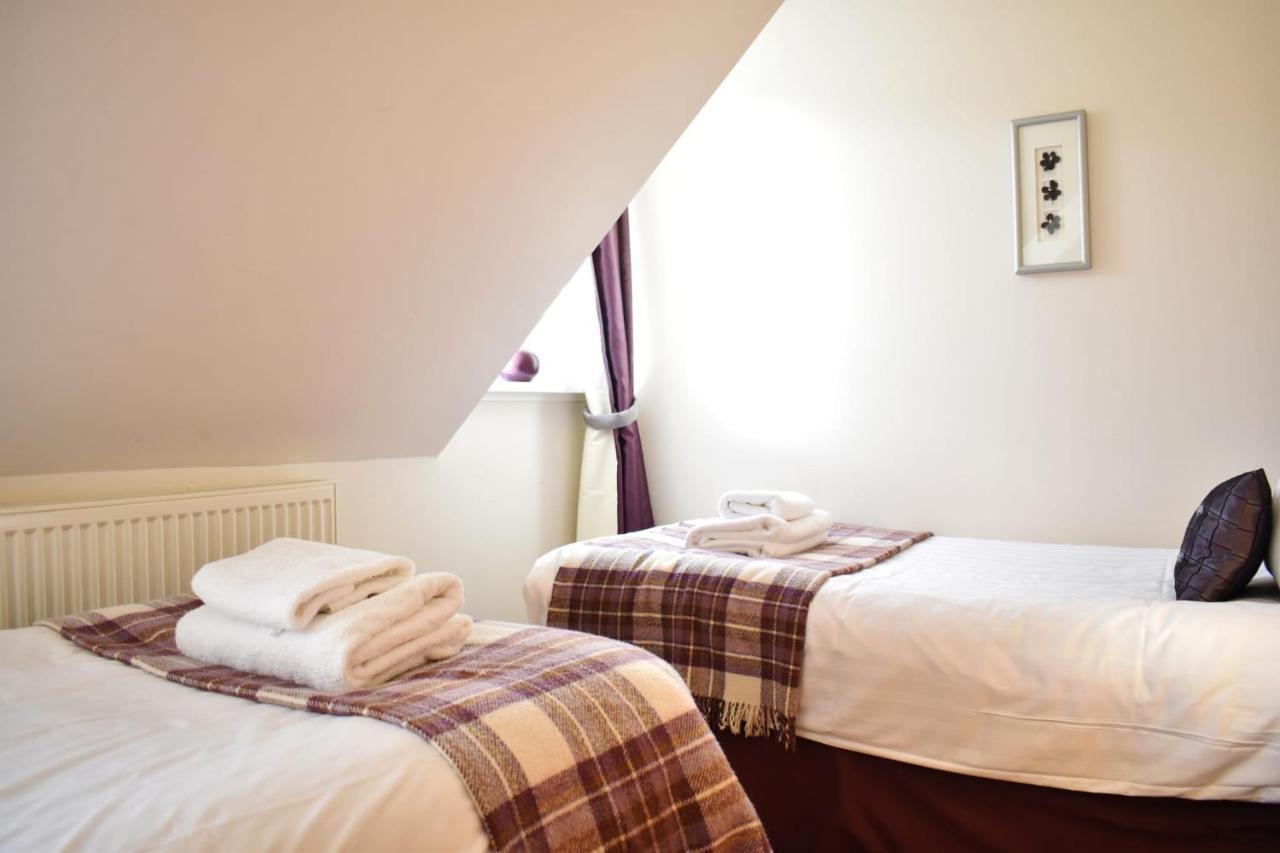 The Ross 2 Bedroom Apartment In Historic Abbey Fort Augustus Eksteriør bilde